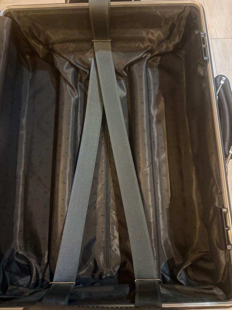 rimowa スーツケース　機内持ち込み可能