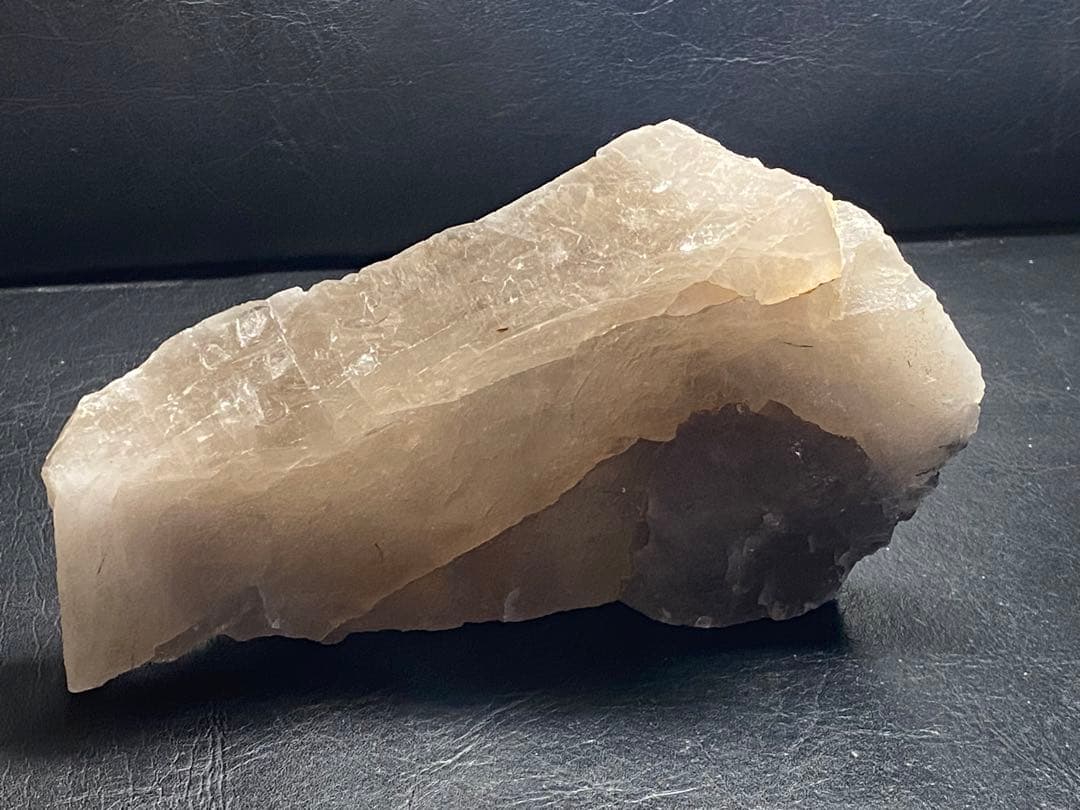 ザギ水晶　ザギマウンテンクォーツ　816g