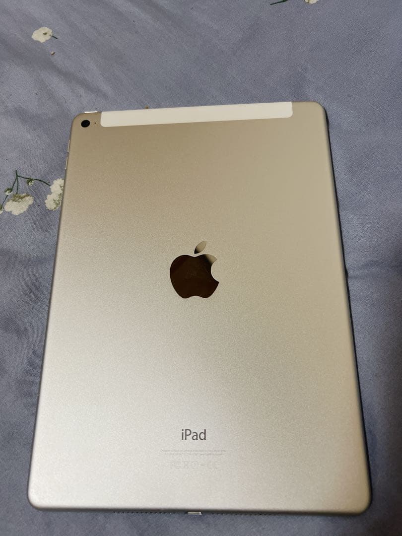 美品☆IPad Air 2 シルバー 16GB A1567