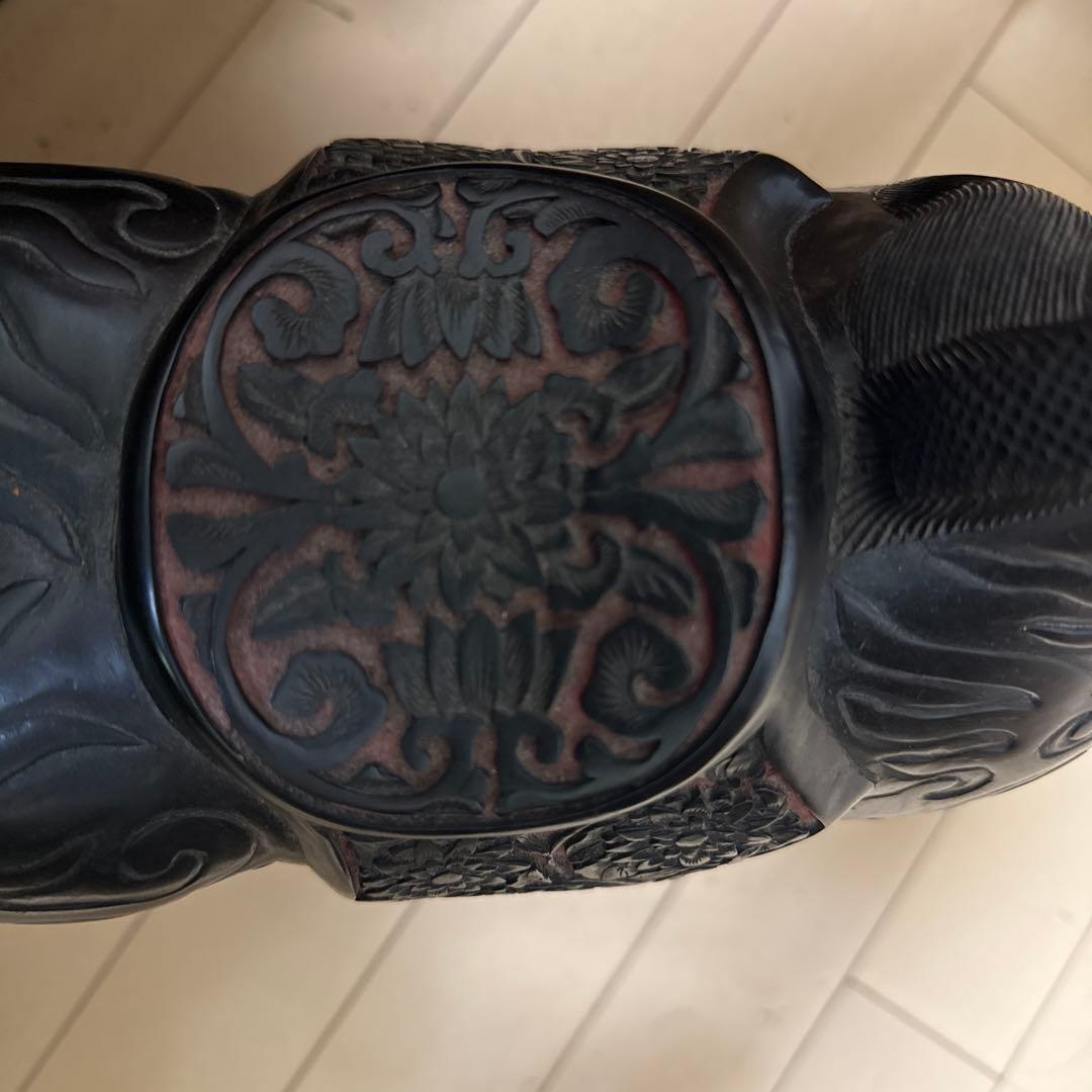 美品!堆朱堆黑馬細密彫刻縁起物置物唐物漆芸中国美術時代物古玩骨董品アンティーク