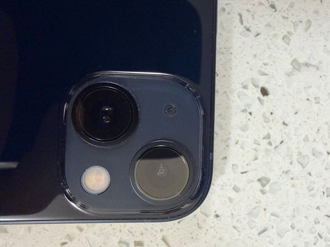 超美品　iPhone13 128GB SIMフリー　ブラック