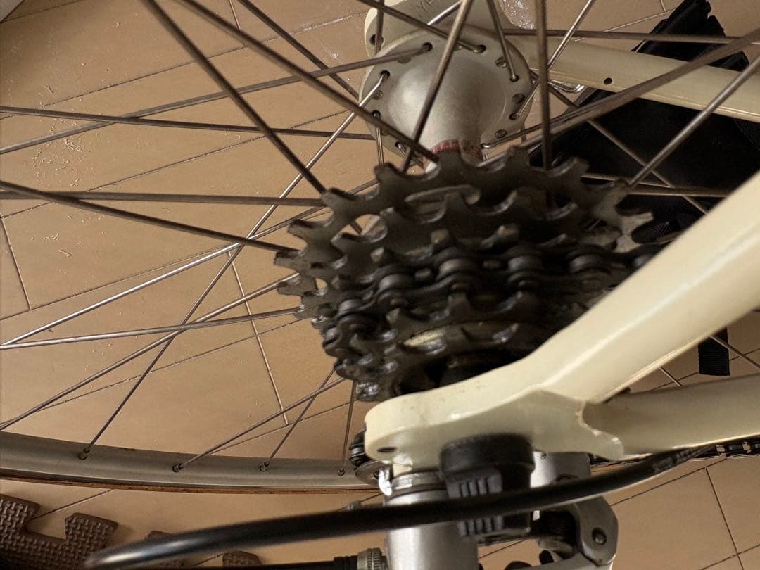 美品　ロードバイク　ガンウェル　鍵とバック付き