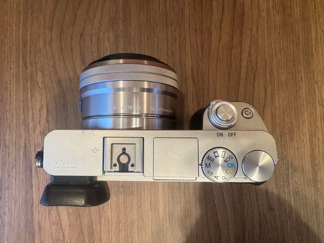 SONY α6000 ダブルズームレンズキット ILCE-6000Y