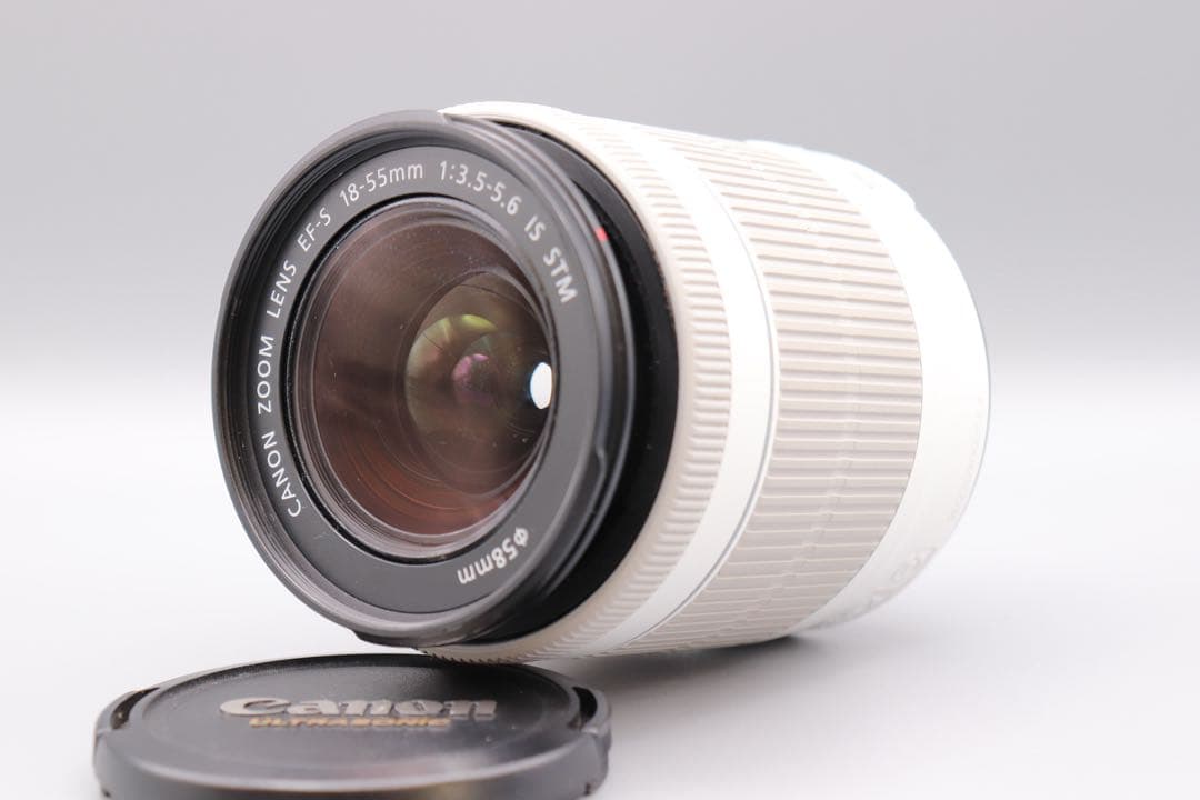 【ショット数2000以下】希少ホワイト！ Canon EOS Kiss X7