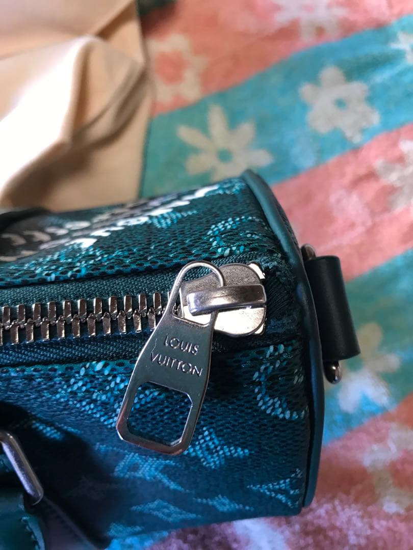 ルイヴィトン キーポル25 モノグラムキャンバス 肉球チャーム付き