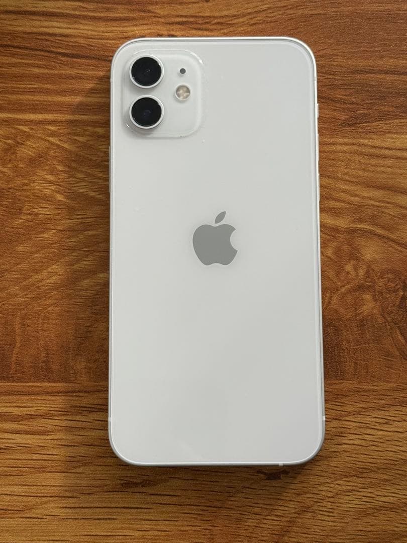 iPhone12 ホワイト