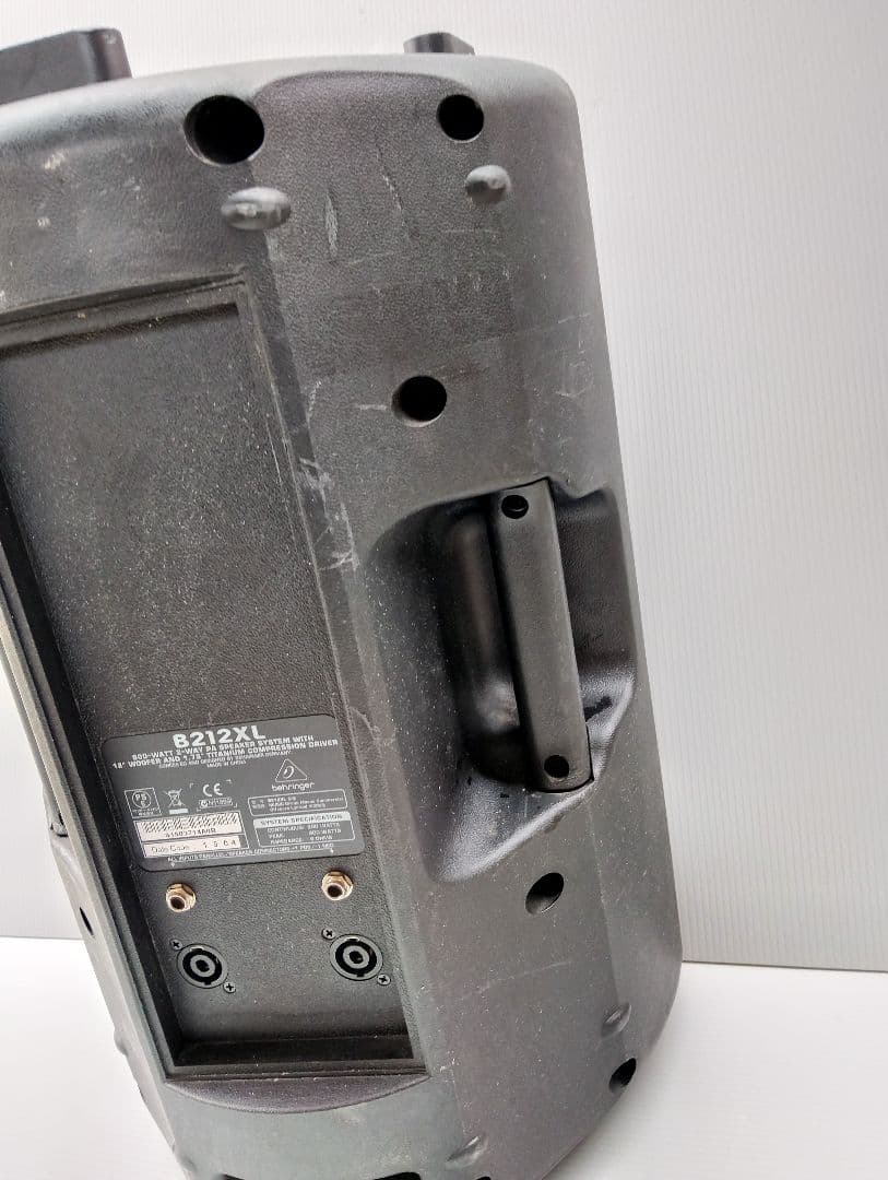 BEHRINGER EUROLIVE B212XLパッシブ スピーカー(あ15)