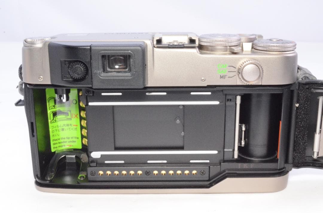 ◆美品・良品◆ CONTAX G2 + Planar 35mm F2 @j03