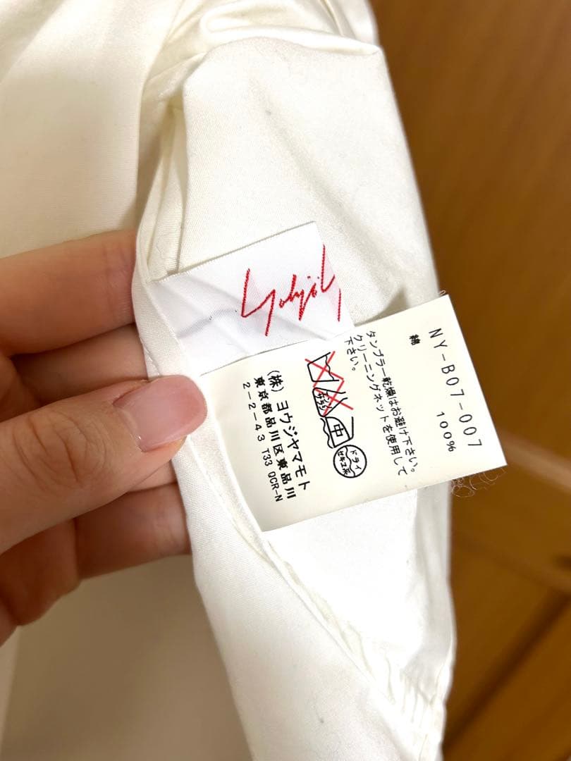 yohji yamamoto ホワイトボタン付きスタンドカラーシャツ