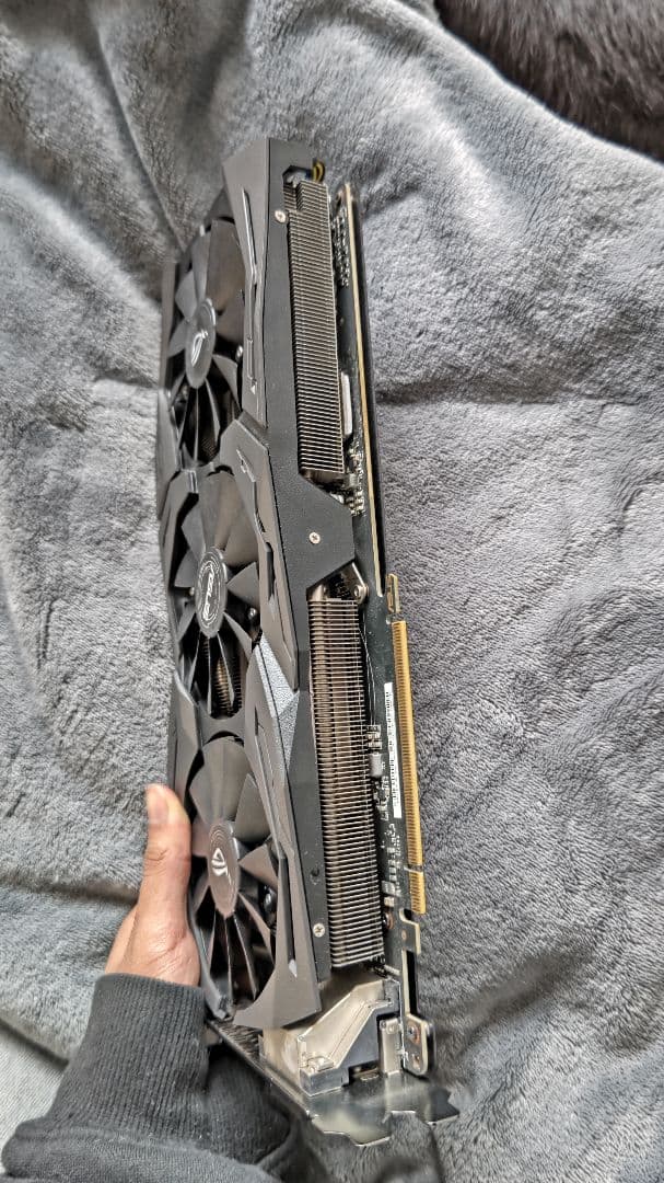 グラフィックボード・グラボ・ビデオカード ASUS ROG STRIX-GTX1080-A8G-GAMING