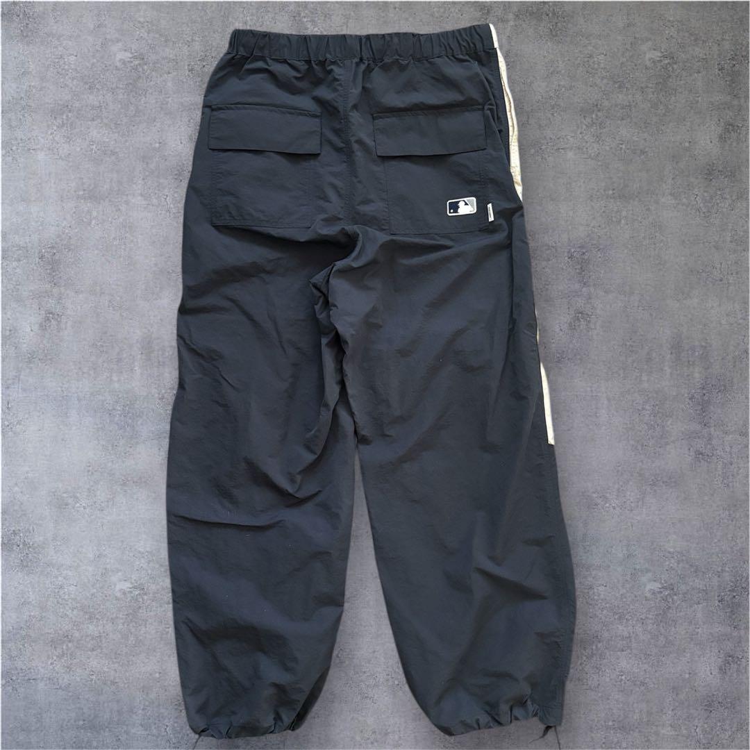 や*だ様 【激レア完売品】Perushu×MLB ヤンキース ナイロンセットアッ