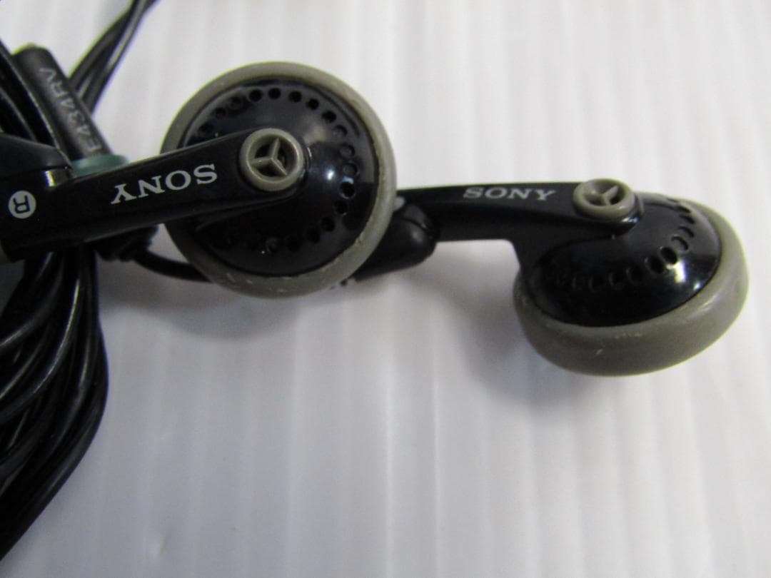 T0757 SONY　WM-F109　ソニー　カセットウォークマン