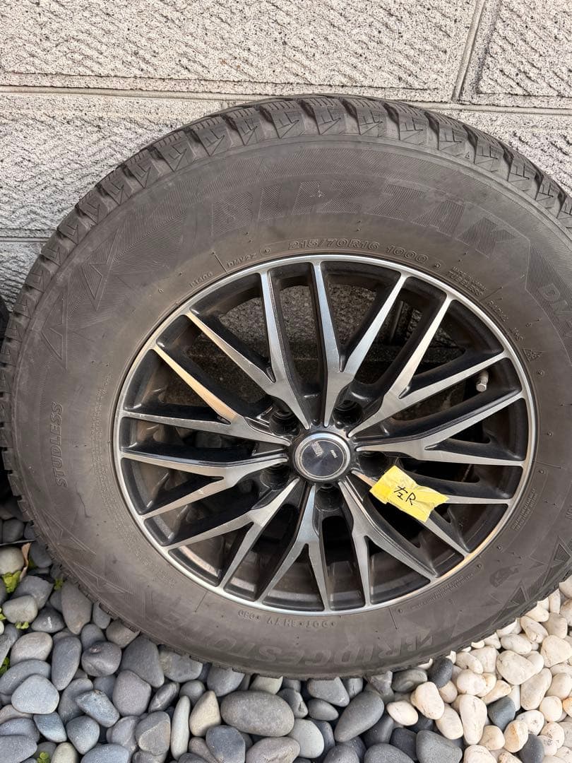 デリカD5 16インチ スタッドレスタイヤ　ホイールセット