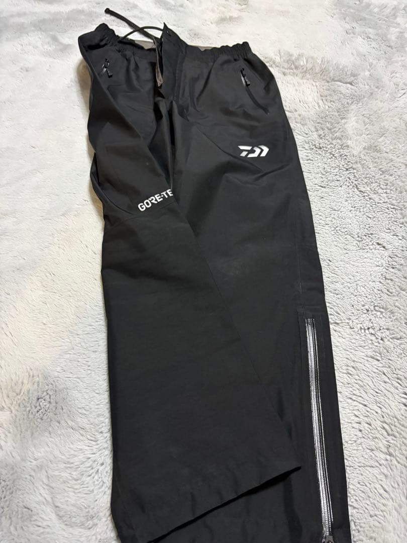 t*n様 DAIWA GORE-TEXゴアテックス　　　Mサイズ　上下