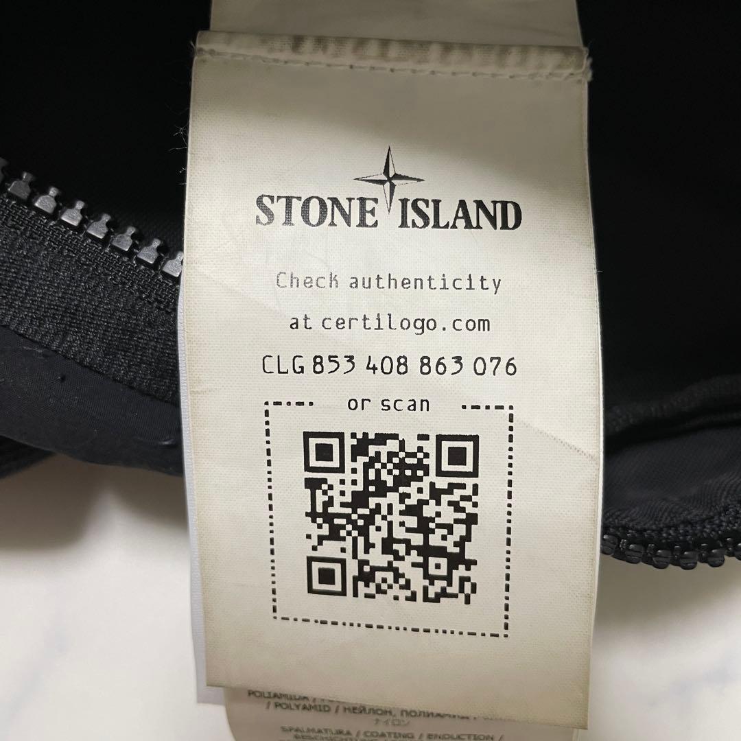 STONE  ECONYLショルダーバッグ BLACK