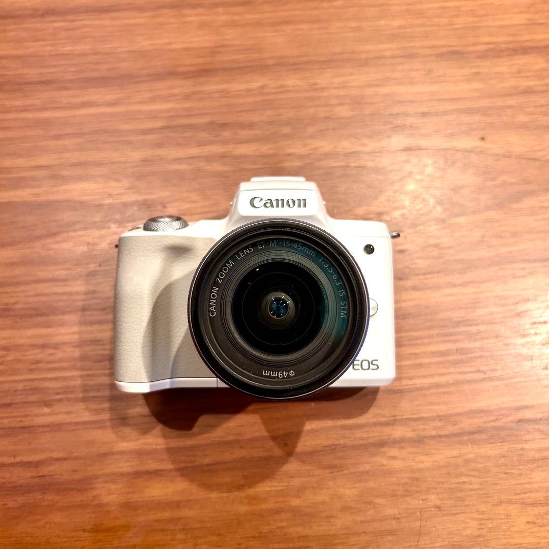 Canon EOS Kiss m ミラーレスカメラ ホワイト 望遠レンズ付き