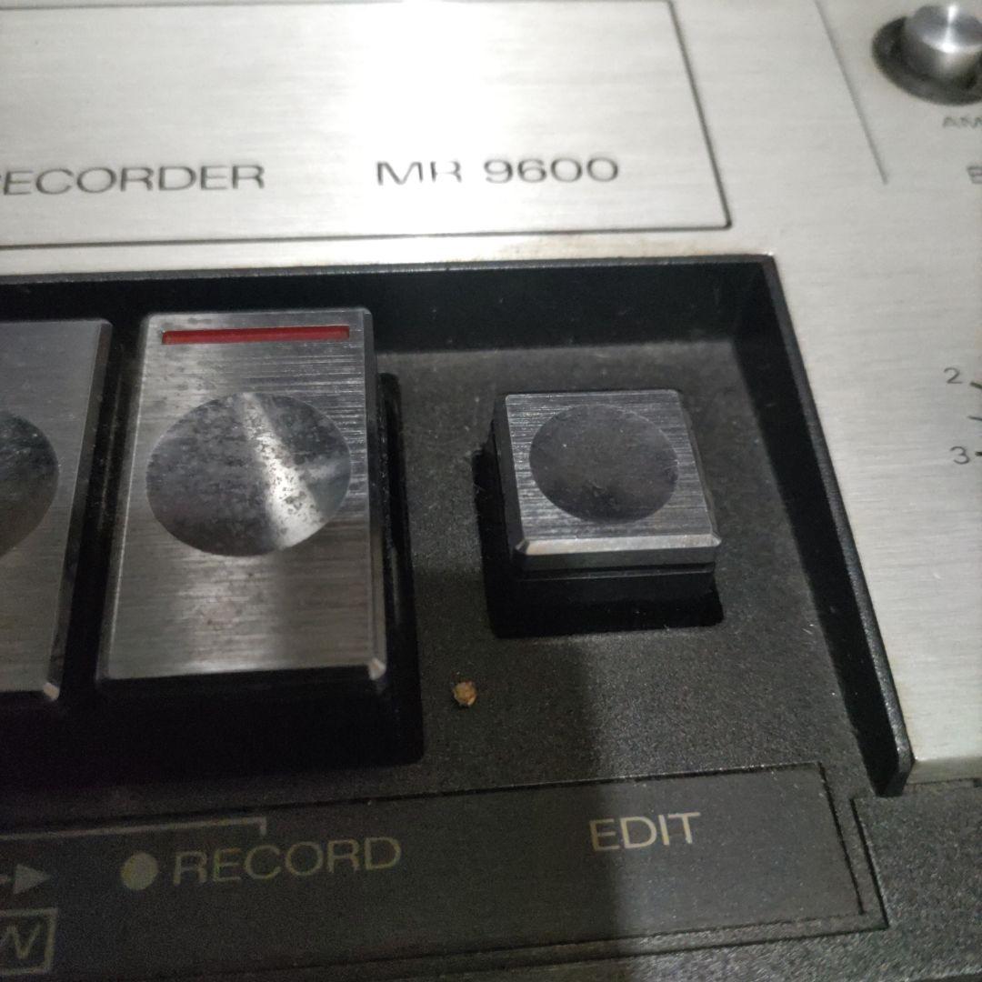 F*p様 SANYO MR 9600 ラジオ・カセットレコーダー、説明文必ずお読