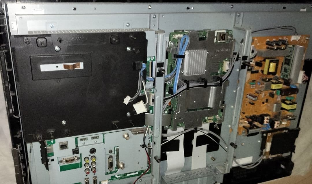 SHARP LC-32DX3 32インチ液晶テレビ　世界の亀山モデル　LED液晶