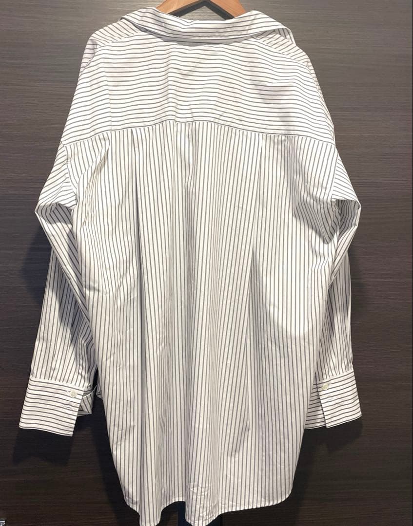 美品【Noble 】イージーケアコットンスキッパーシャツ（ストライプ）