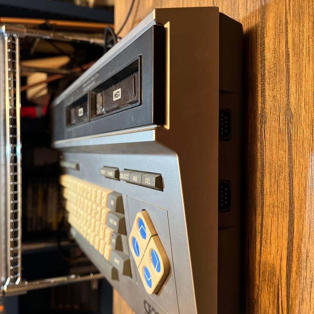 MSX本体中古 箱説なし オマケゲーム2本付き 動作確認済 CF-2000