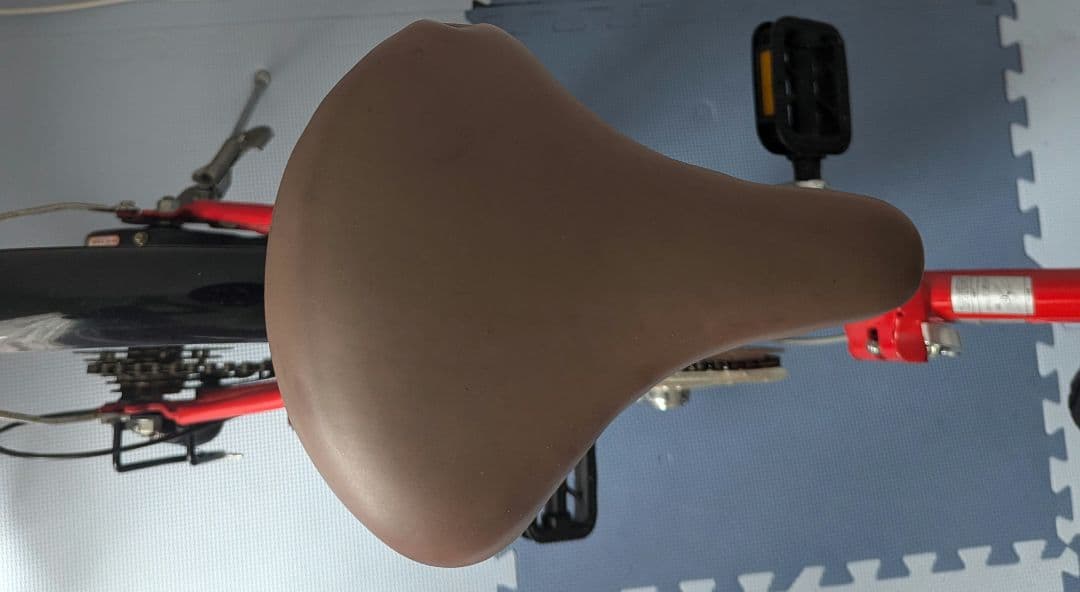 引き取り希望！ カゴ付き　赤色とデザインが可愛い　折りたたみ自転車　２０インチ