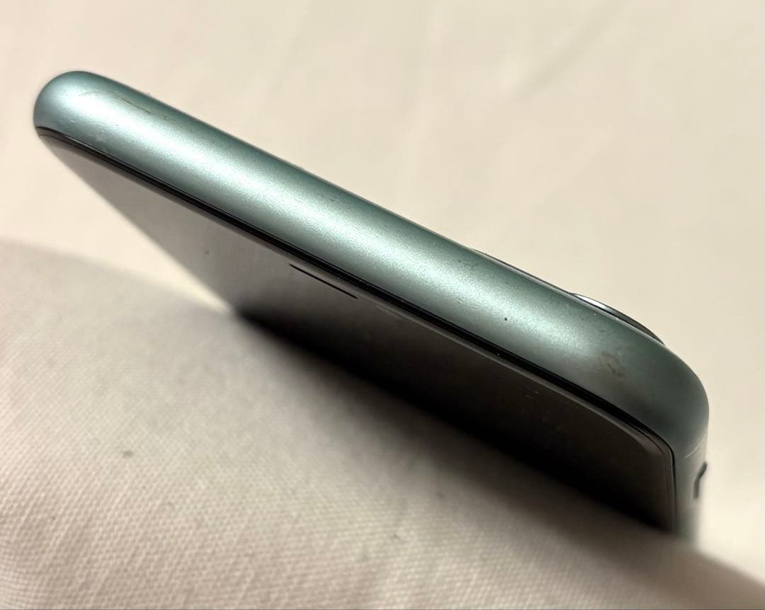 【美品】Apple iPhone 11 128GB グリーン simフリー