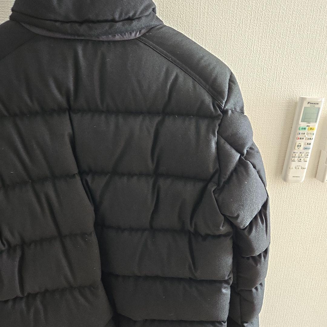 モンクレール(Moncler) メンズダウン 黒