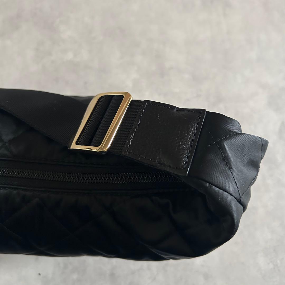 完売品ラシットキルティングショルダーバッグブラック