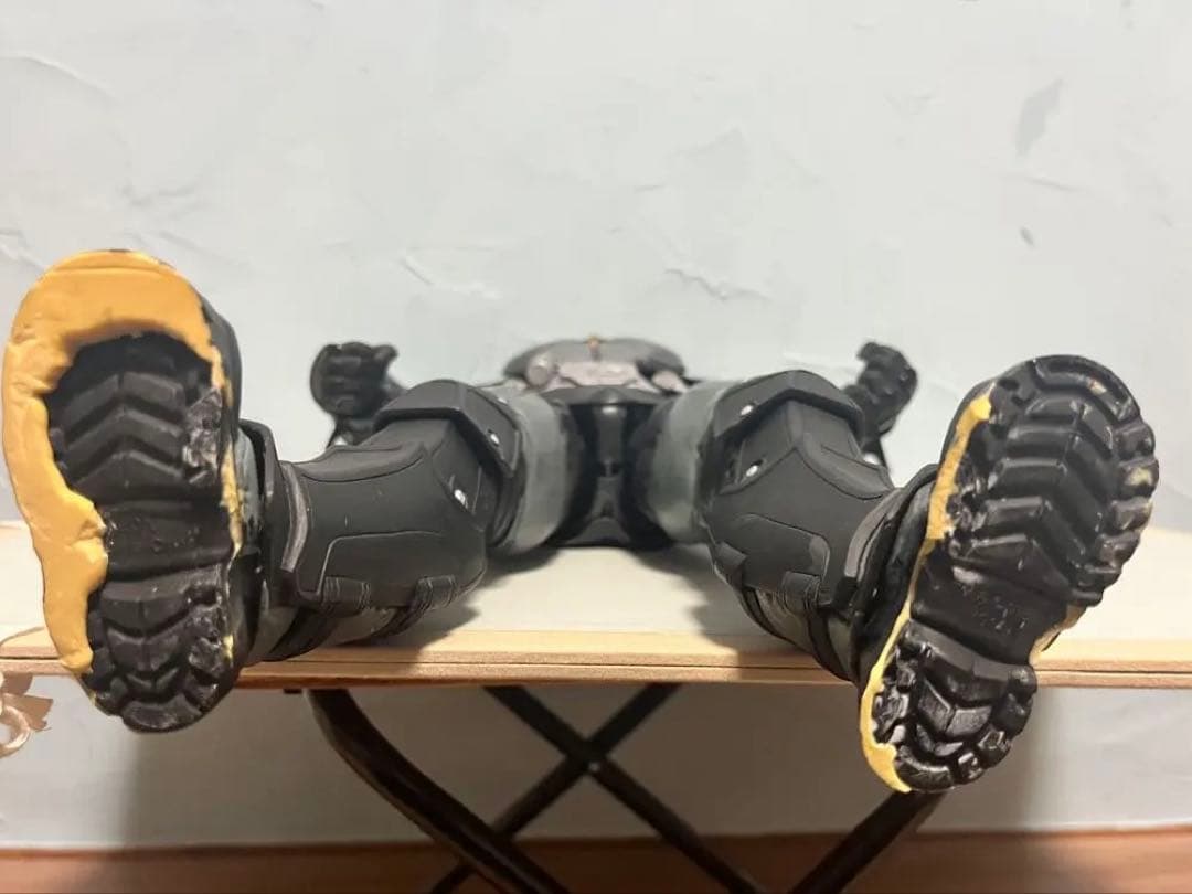 NECA ネカ 1/4 BATMAN バットマン アーカム・ビギンズ　フィギュア