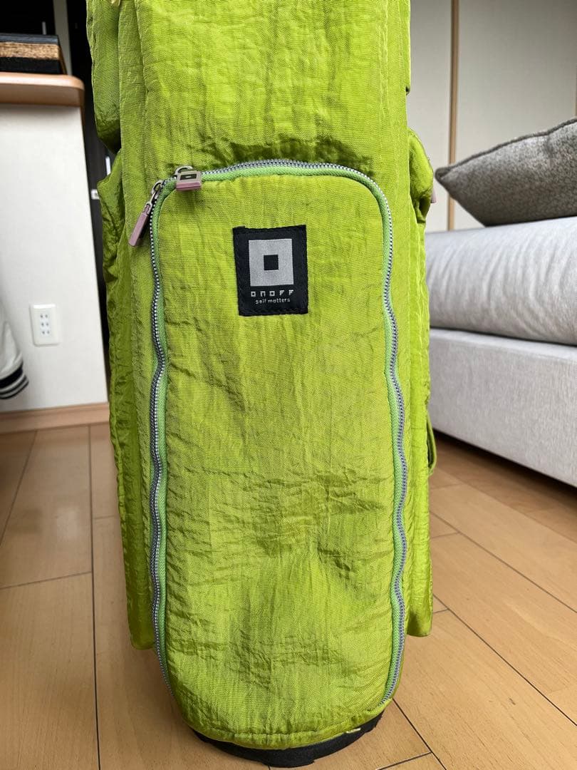 専用　美品ONOFF オノフ キャディバッグ 9型　軽量コンパクト　レディース