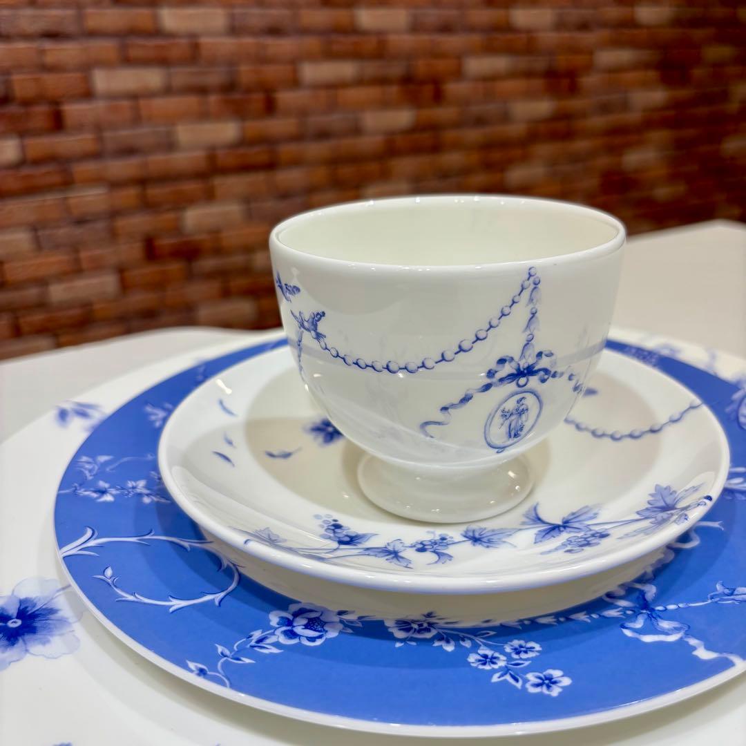 ♡ウエッジウッド　ハーモニー　カップ＆ソーサー＋プレート2枚セット