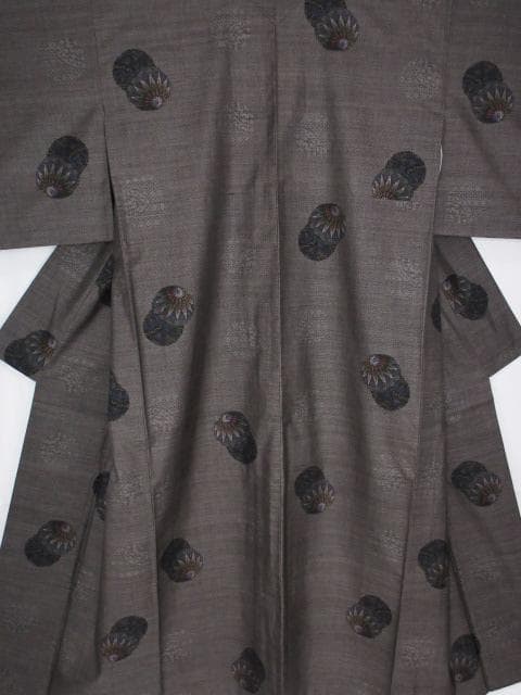 未着用に近い！純泥染＊７マルキ＊本場奄美大島紬＊着物＊横幅大＊１５２ｃｍ＊裄６６