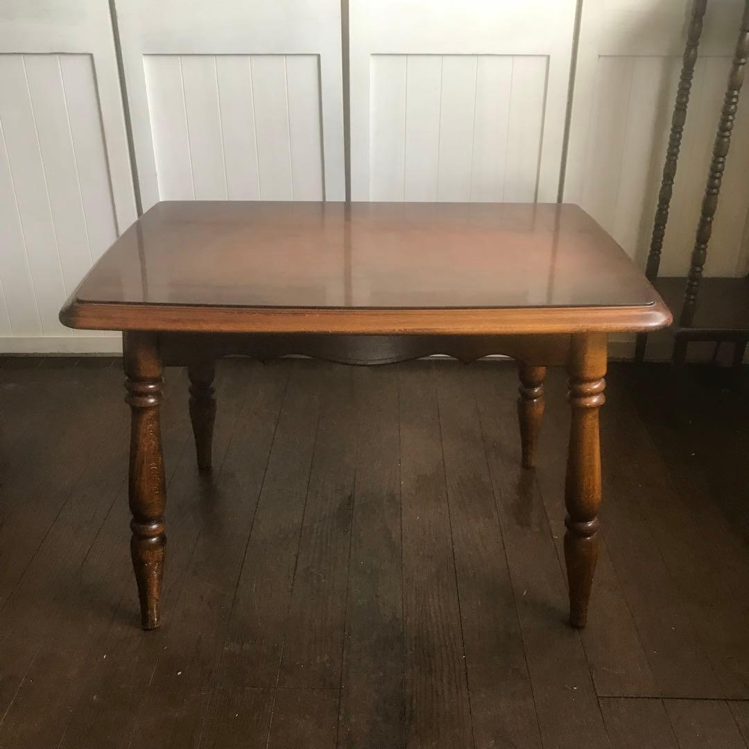 カリモク コロニアル　リビングテーブル