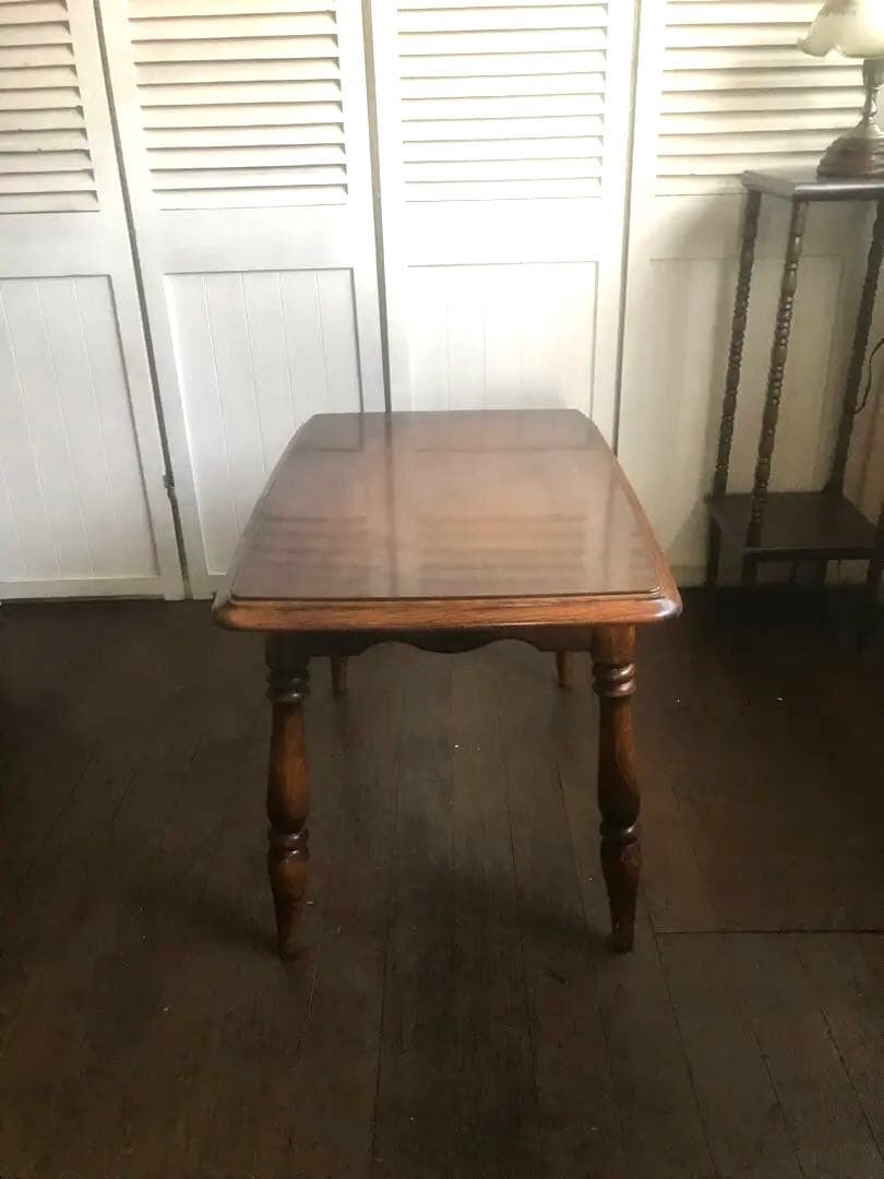 カリモク コロニアル　リビングテーブル