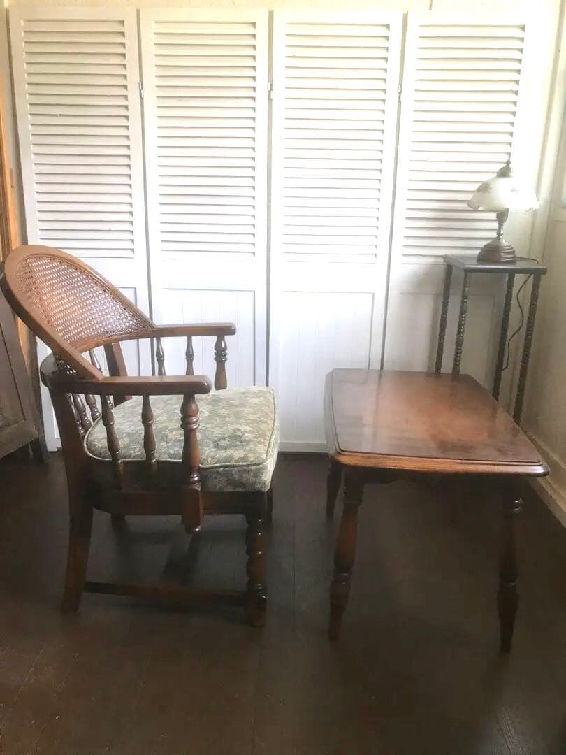 カリモク コロニアル　リビングテーブル