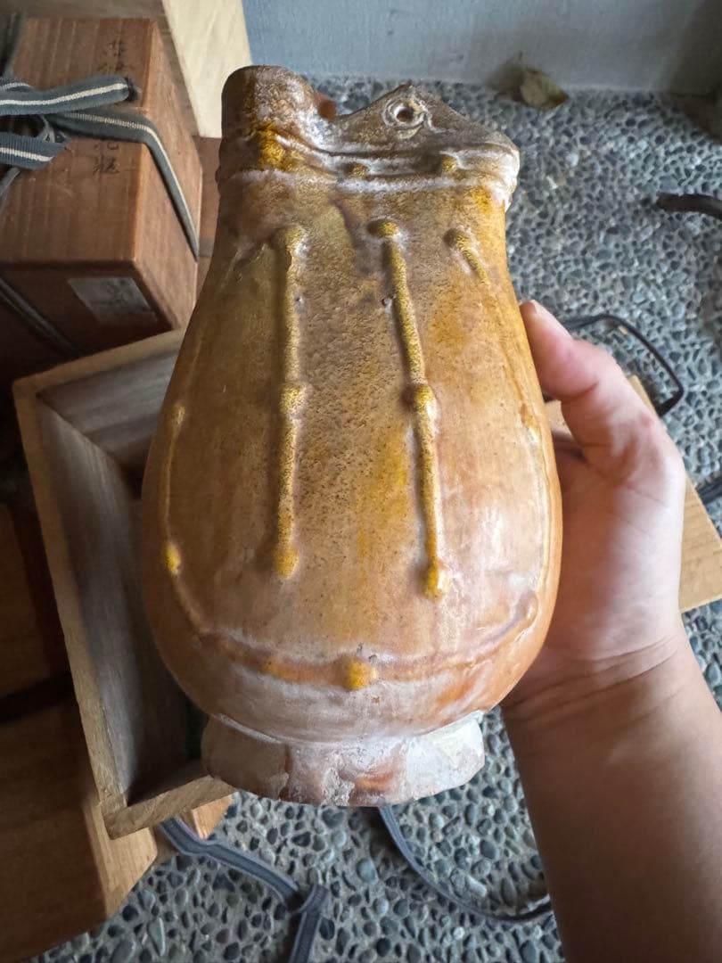 ‼️ 水芙蓉‼️リサイクルFORT‼️唐物買取12/13①中国製土肌黄釉祭器水注