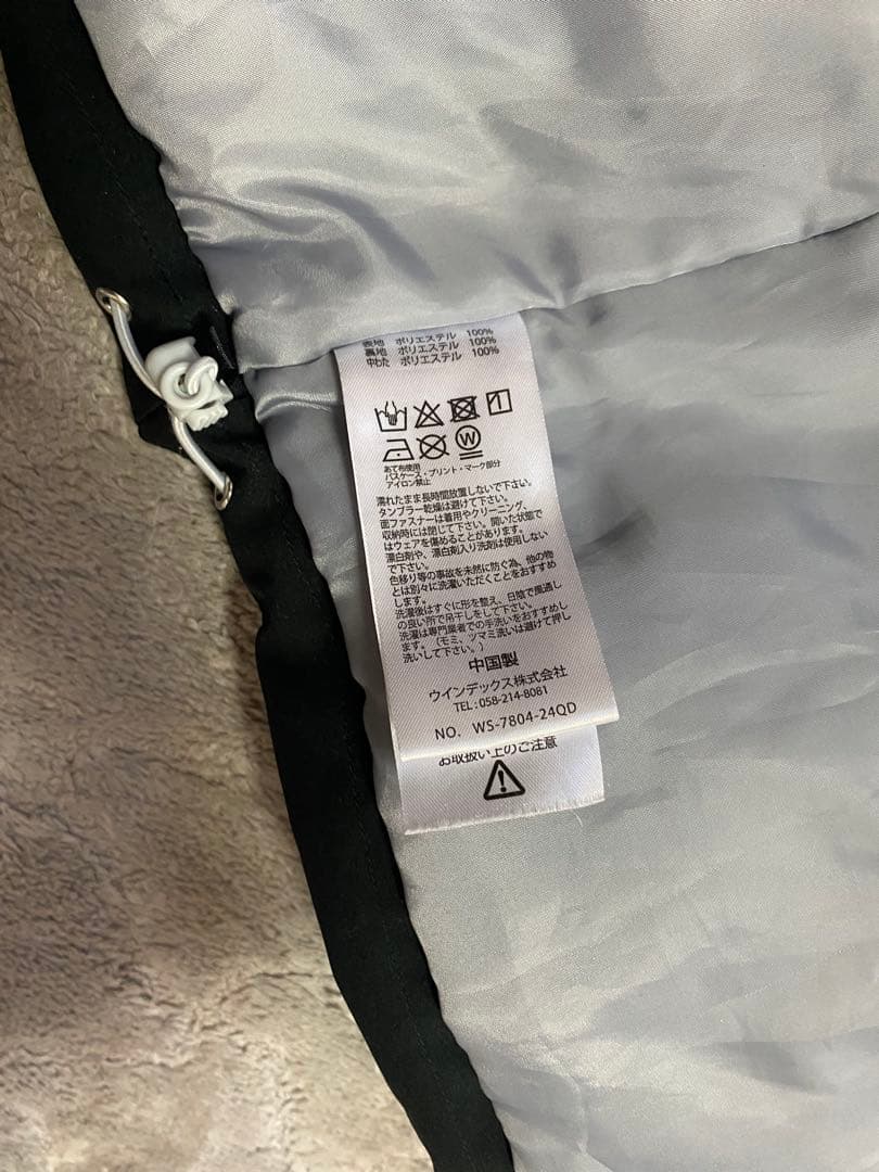 薄緑/ブラック　スノーボードウェア上下セット　女性用Lサイズ　ウィンデックス