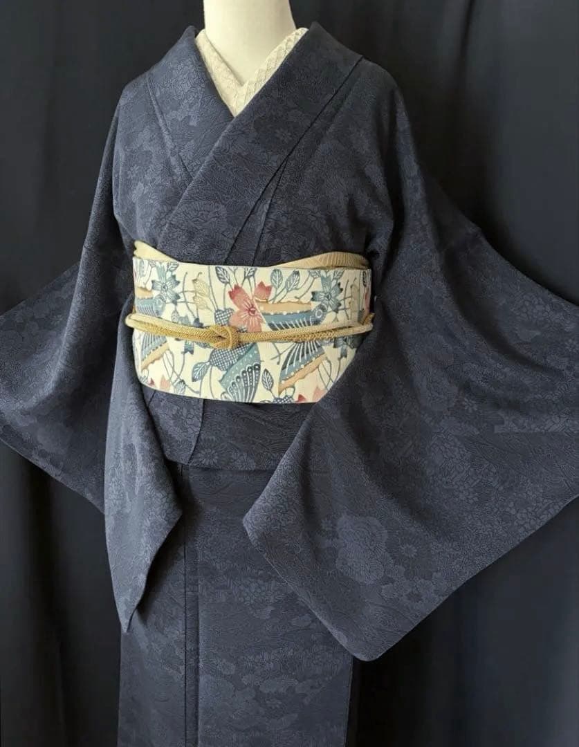 【小紋】徳島県阿波天然藍染 天然灰汁醗酵建 藍染の奥ゆかしさの魅力大