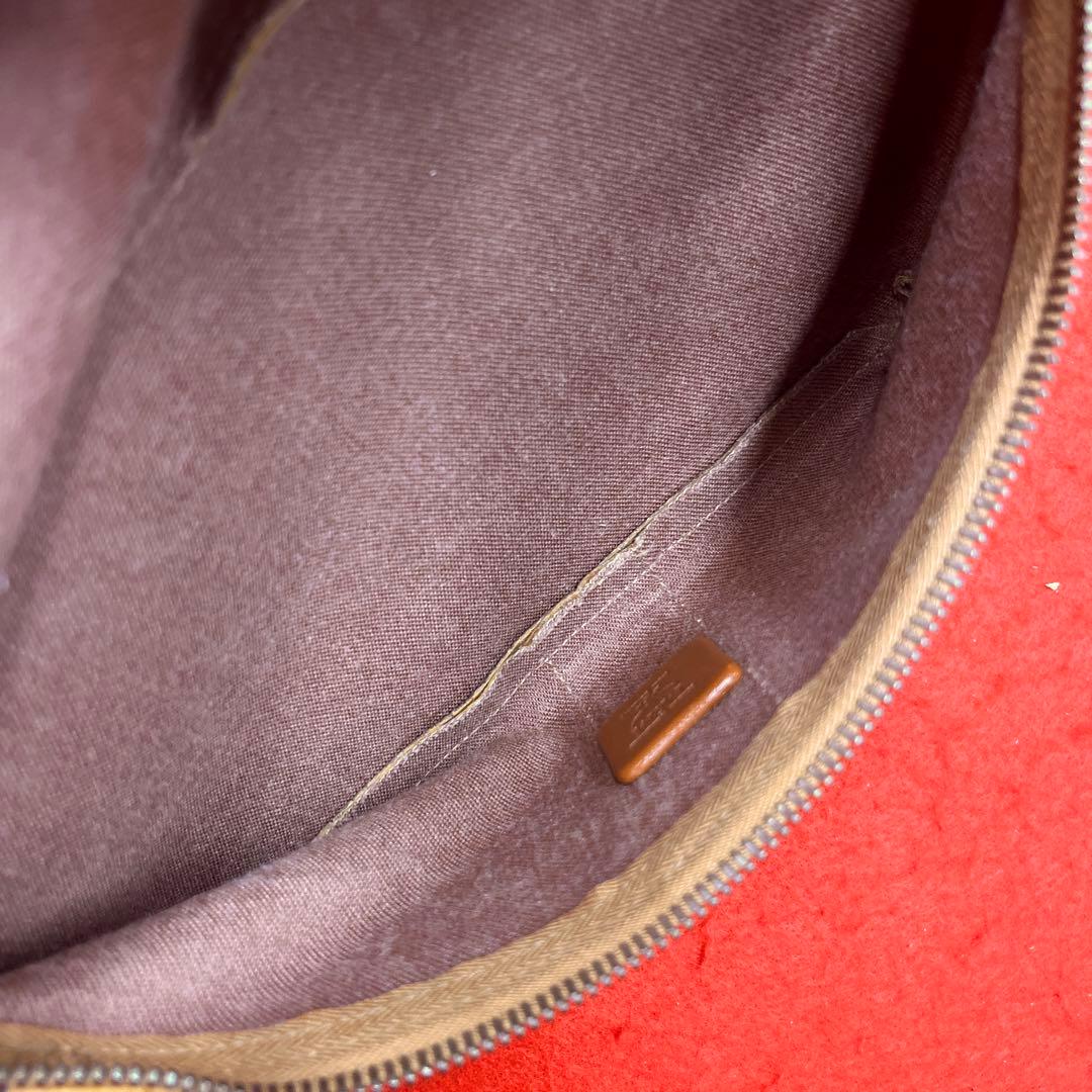 【美品】MCM ヴィセトス柄 ウエストポーチ ロゴ ゴールド金具 レザー