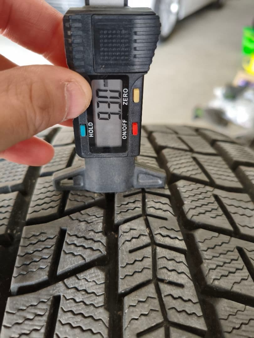  X3.X4 MAK　スタッドレスタイヤ・ホイールセット　4本