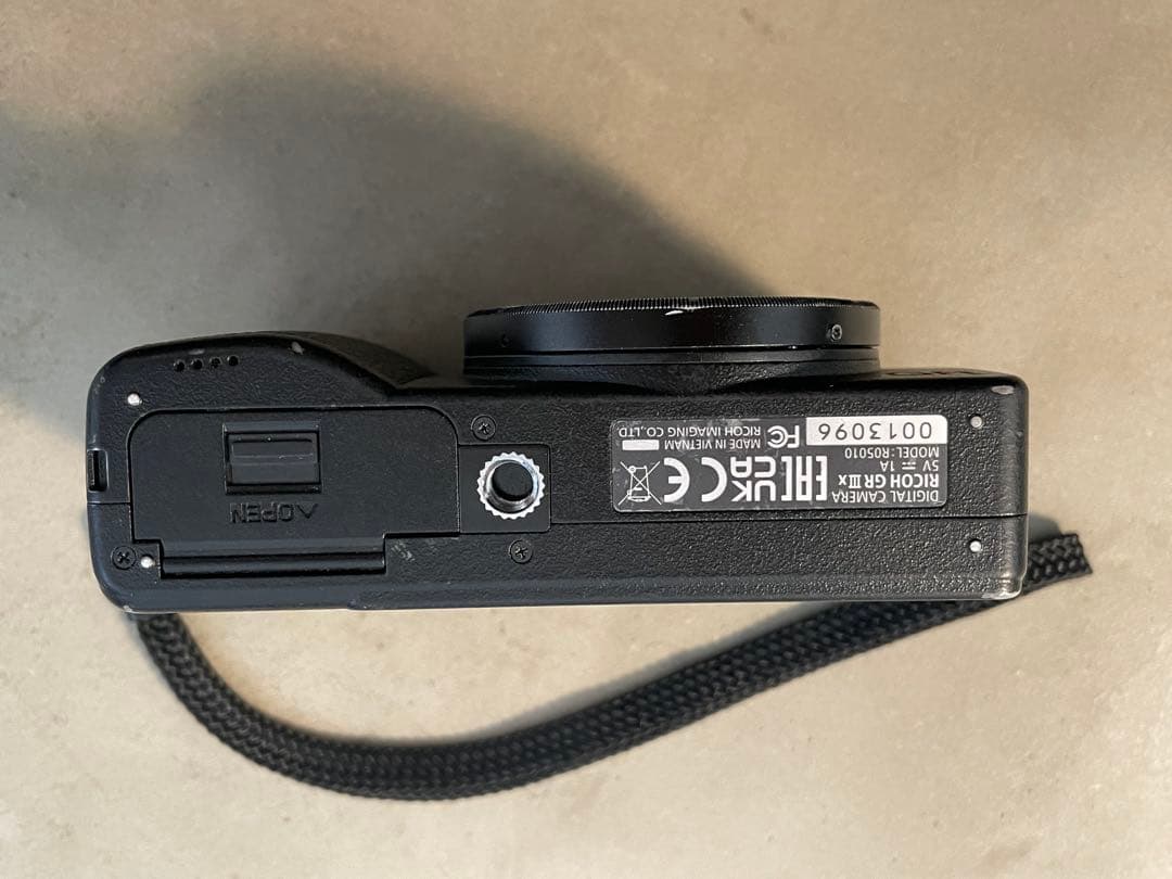 RICOH リコー GR IIIx シャッター9,732回 おまけ・元箱あり