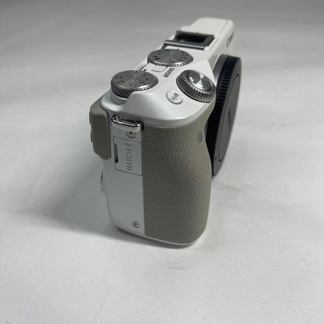 美品 Canon EOS M3 ミラーレス一眼 デジタルカメラ ダブルズーム