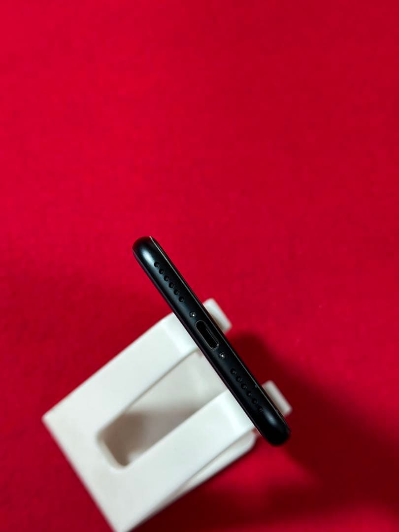 【9612】iPhone SE3第3世代ミッドナイト 64GB simフリー