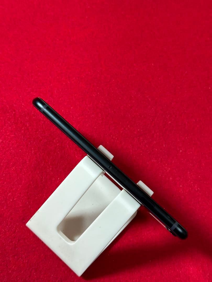 【9612】iPhone SE3第3世代ミッドナイト 64GB simフリー