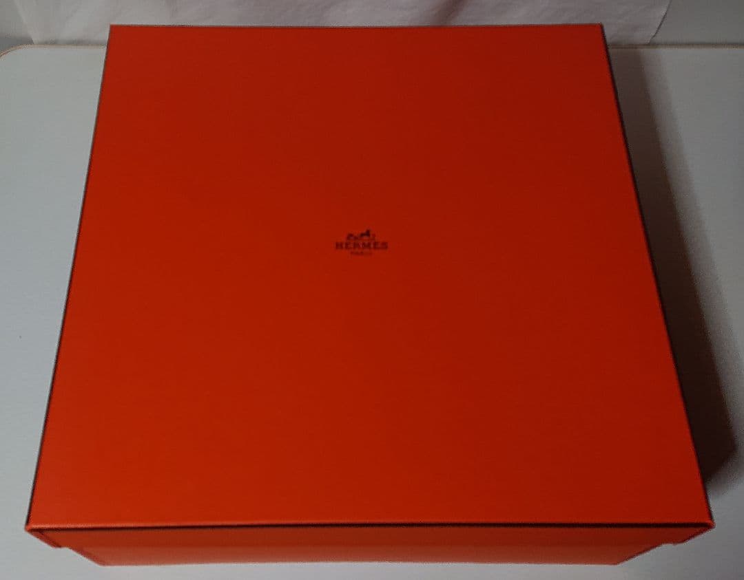 HERMES 空き箱 約43×43×17cm