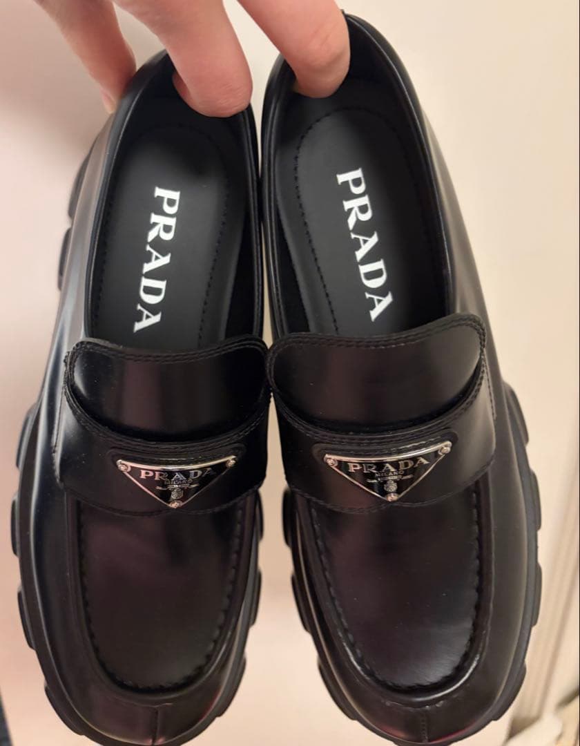【正規品】PRADA ブラックレザー ローファー 厚底