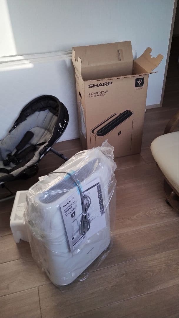 保証書付　新品未開封　SHARP 加湿空気清浄機　KC-40TH7-W