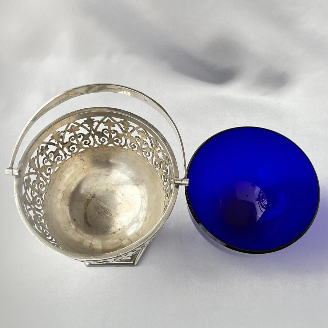 【英国】 透かしのボンボンスタンド【シルバープレート / ガラス】ハンドル付き