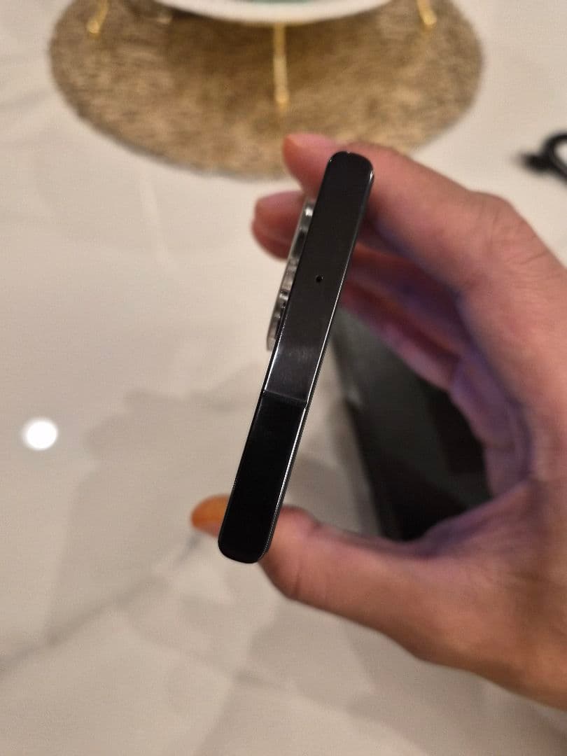 Samsung Galaxy S23 Ultra 本体