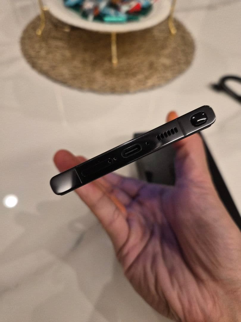 Samsung Galaxy S23 Ultra 本体